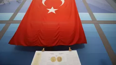 İlk Altın Para Sergilendi