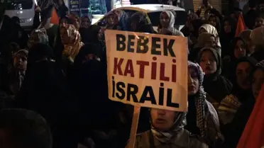 Erciş'te Gazze'ye Destek Yürüyüşü Düzenlendi