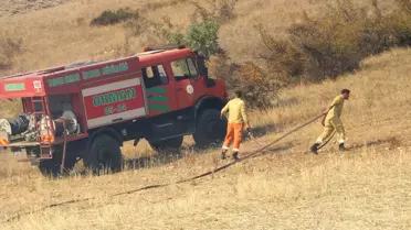 Taşova'da Anız Yangını Söndürüldü