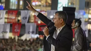 Özgür Özel'den İBB Mitingi