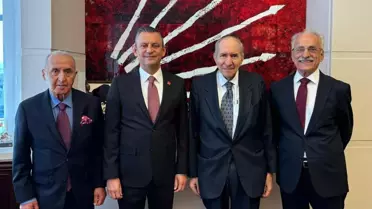 Eski CHP Genel Başkanı Hikmet Çetin hastaneye kaldırıldı