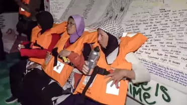 İsrail, Özgürlük Filosu'nu Ele Geçirdi