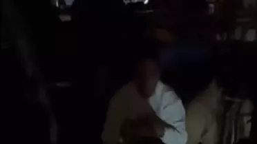 Ne soğuk havaya ne de yağmura aldırdılar, hediye çanta için günler öncesinden kamp kurdular