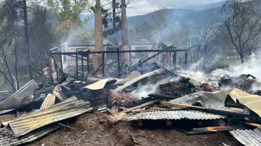 Küre'de Yangın: Ahşap Ev Kullanılamaz Hale Geldi