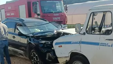 Serik'te Trafik Kazası: 3 Yaralı