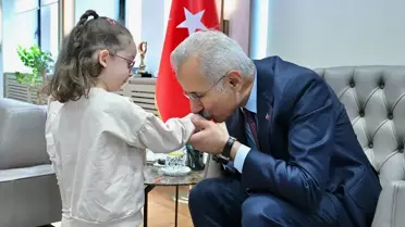 İkiz Kardeşler Ulaştırma Bakanı'yla Buluştu