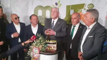 Müsavat Dervişoğlu: Siyasette Güven ve Samimiyet Önemli
