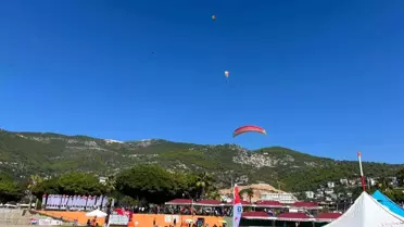 13. Dünya Yamaç Paraşütü Hedef Şampiyonası Alanya'da Başladı