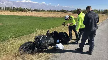 Erzincan'da Motosiklet Kazası: Yabancı Sürücü Hayatını Kaybetti