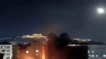 Kızıltepe'de Çatı Yangını Kontrol Altına Alındı