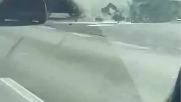 Kocaeli'de Bebekli Aileyi Sıkıştıran Maganda Kaza Yaptı