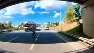 Bursa'da Tersten Giden Bisikletli Şaşırttı