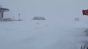 Erciyes'te Kar Yağışı Başladı