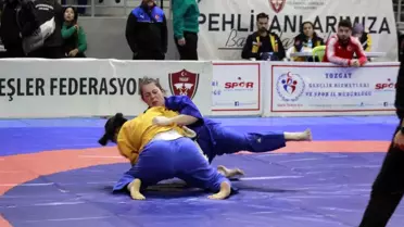 Kuşak Güreşi Şampiyonu Belli Oldu