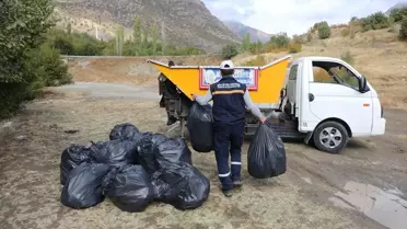 Gençlerden Temizlik Faaliyeti