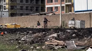 Karşıyaka'da Yangın Kontrol Altına Alındı