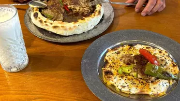 Gaziantep'in Yeni Lezzeti: Kiremitte Lavaş Kebabı