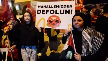 Üsküdar'da McDonald's Protestosu