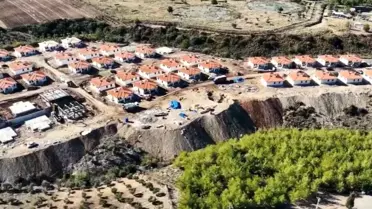 Hatay'da Afet Konutları İnşaatı Devam Ediyor