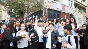 Kağıthane Belediyesi'nden Öğrencilere Sıcak Çorba İkramı
