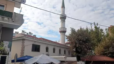 Kendi Selasını Okuttu