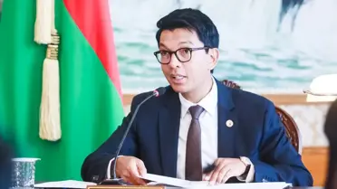 Madagaskar'da Meclis Feshedildi