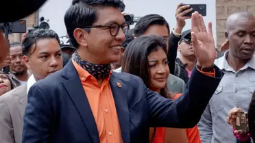 Madagaskar Devlet Başkanı Rajoelina protestolar nedeniyle ülkeyi terk etti