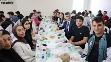 Akdeniz'de Öğrencilere Döner İkramı