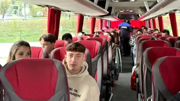 Gölcük Belediyesi'nden Üniversite Öğrencilerine Ücretsiz Servis Hizmeti