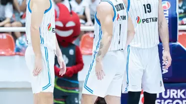 Petkimspor, CSM Corona'yı Ağırlıyor