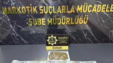 Sakarya'da Uyuşturucu Operasyonu: 130 Bin Dolar Ele Geçirildi