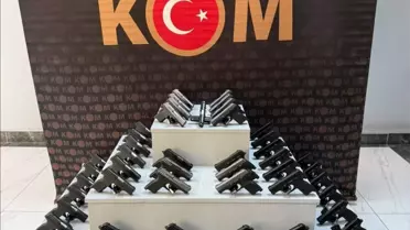 Uşak'ta Otobüste 55 Tabanca Ele Geçirildi