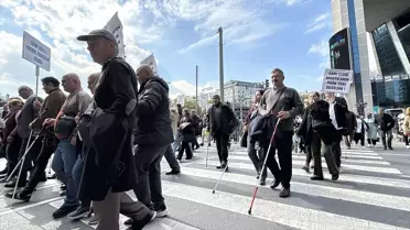 Görme Engellilerden Farkındalık Yürüyüşü