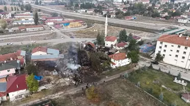 Çerkeş'te Yangın: 3 Ev ve 4 Samanlık Yandı