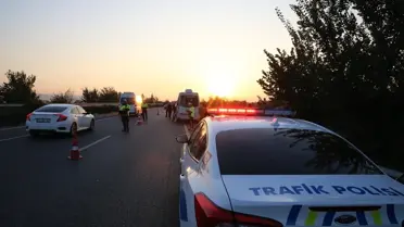 Kamyon Minibüse Çarptı: 1 Ölü