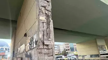 Esenyurt'taki Balıkyolu Köprüsü Tehlike Saçıyor