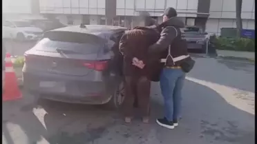 İstanbul ve Bursa'da Kaçak Sigara Operasyonu