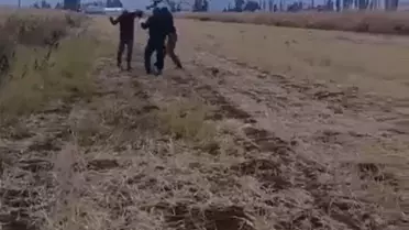 Evladının gözü önünde babayı darbettiler, kızının sesinin titrediği anlar kamerada