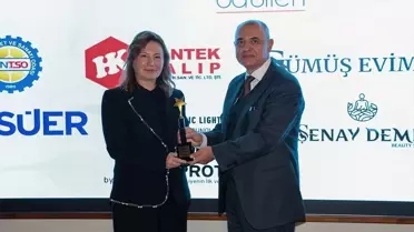 Prof. Dr. Aydın'a Yılın Ödülü