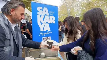 Sakarya'da Öğrencilere Sıcak Çorba İkramı ve Hoş Geldin Etkinliği