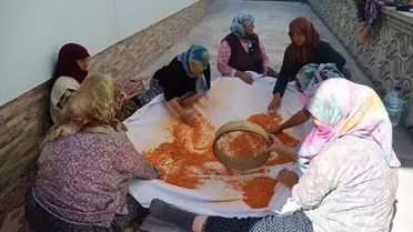 Sındırgı'da Kadınlardan İmeceyle Tarhana
