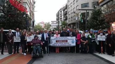 Trabzon'da Beyaz Baston Körler ve Güvenlik Günü Yürüyüşü