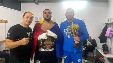 Türk Boksörler Romanya'da Nakavtla Galip Geldi