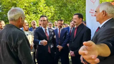 Bitlis Valisi Ahmet Karakaya, Adilcevaz'da Ceviz Hasadına Katıldı