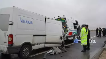 Aksaray'da Jandarma Aracına Çarpan Sürücü Gözaltına Alındı