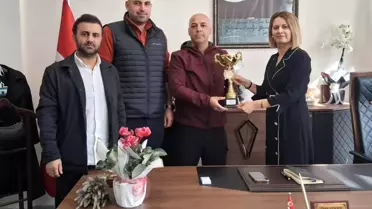 Kütahya'da 3x3 Basketbol Turnuvası Şampiyonu Altıntaş
