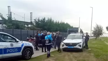 Avcılar'da Trafiğe Kapalı Yolda Tartışma