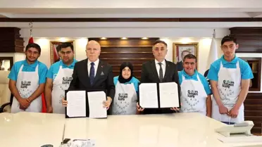 Engelli Bireylerin İstihdamı İçin Yeni Proje: Gülümseyen Kafe Açıldı