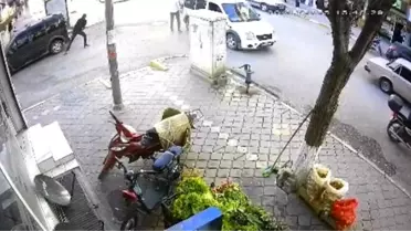 Cadde ortasında film sahnelerini aratmayan çatışma! Araçtan inip kurşun yağdırdı