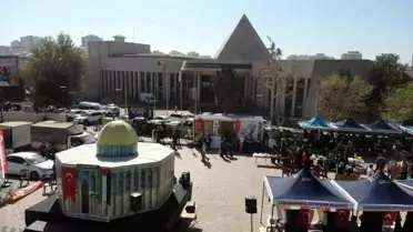 Kahramanmaraş'ta Hayır Çarşısı Kuruldu